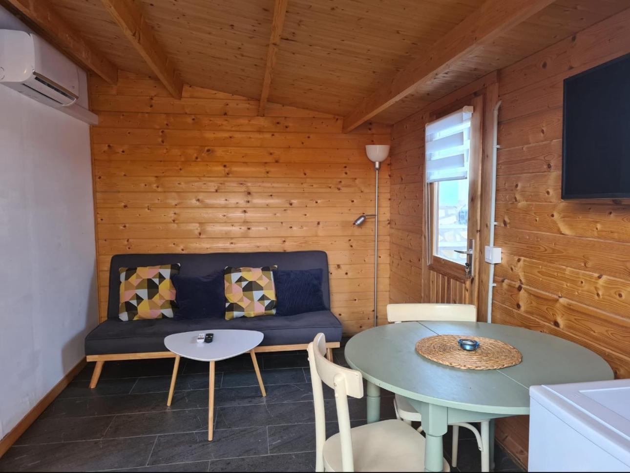 La Casita De Madera Appartement
